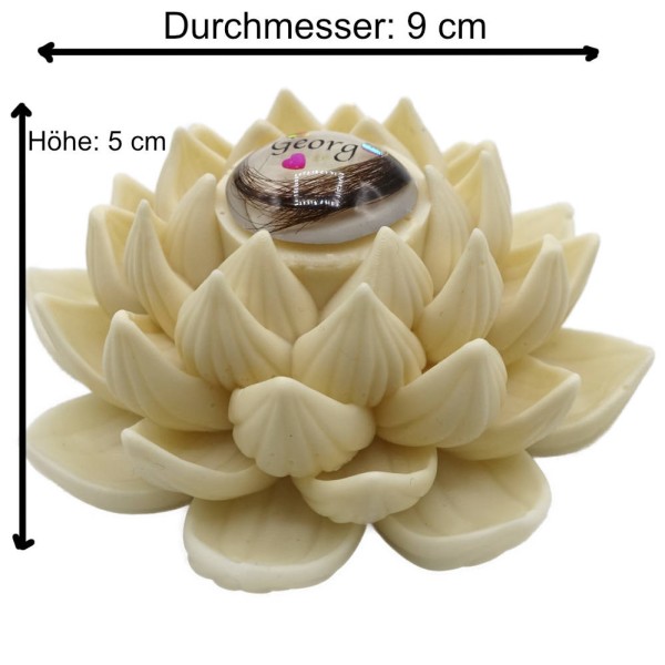 aumm26-4-muttermilch-deko-lotus-blume.jpg