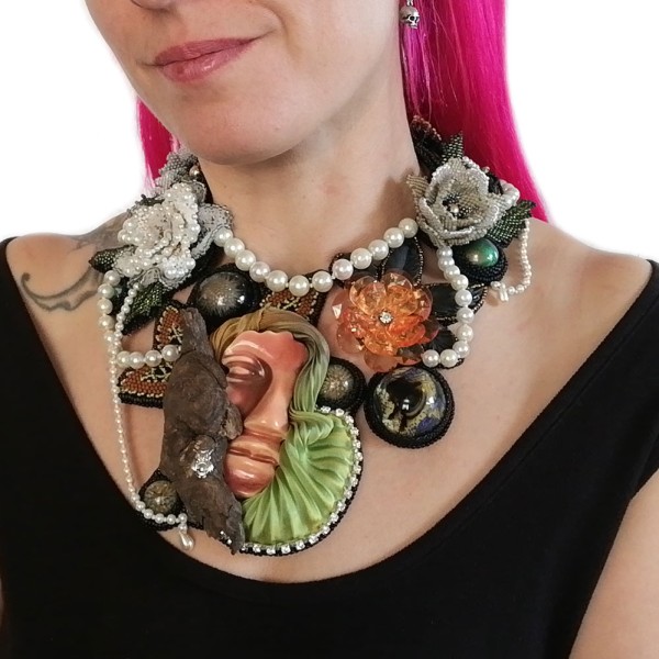 kette-halskette-blumen-gesicht-co21-5.jpg